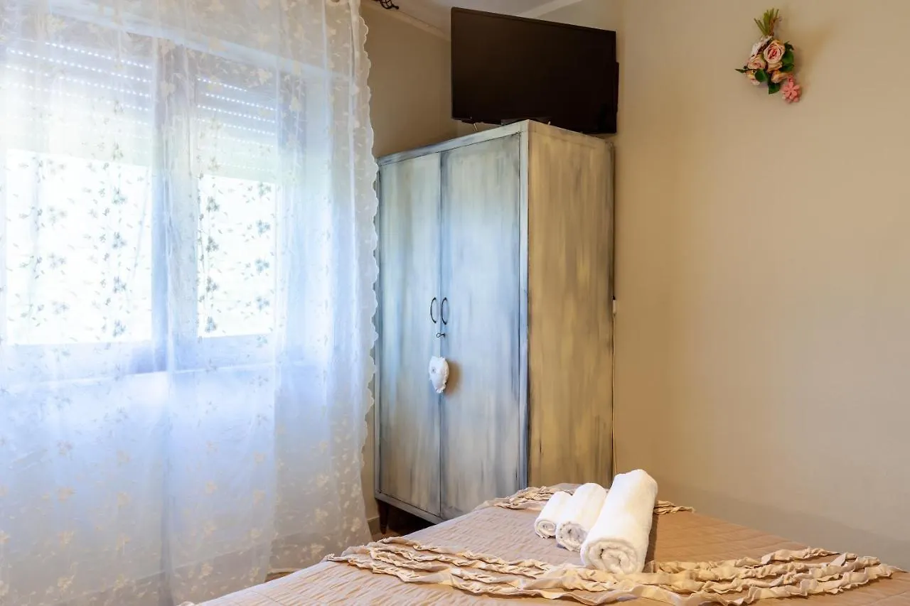 La Casa Della Nonna Villa Camaiore 0*,  Italië